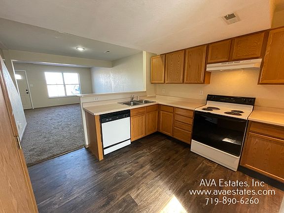 3rd image of 186-192 E Spaulding Ave #190