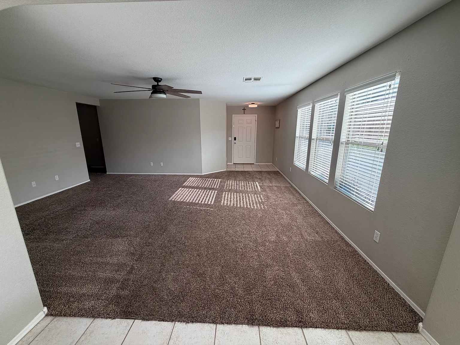 3 bed, 1579 sqft, $2,700 — Photo 3