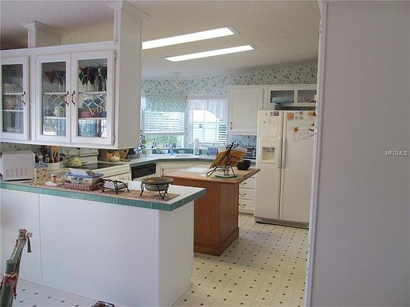 3rd image of 16600 SE 95th Ct