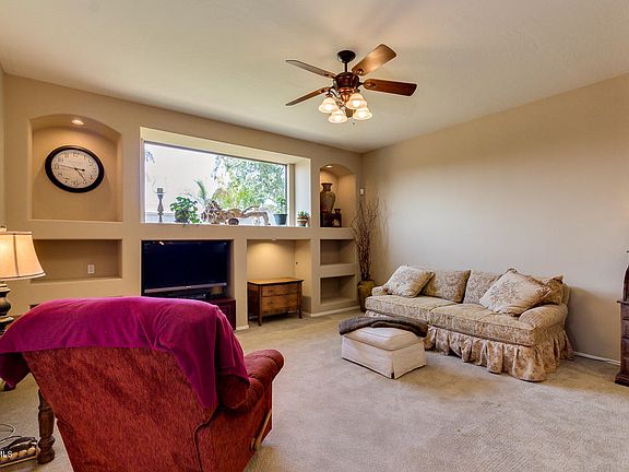 5th image of 812 E Beechnut Dr