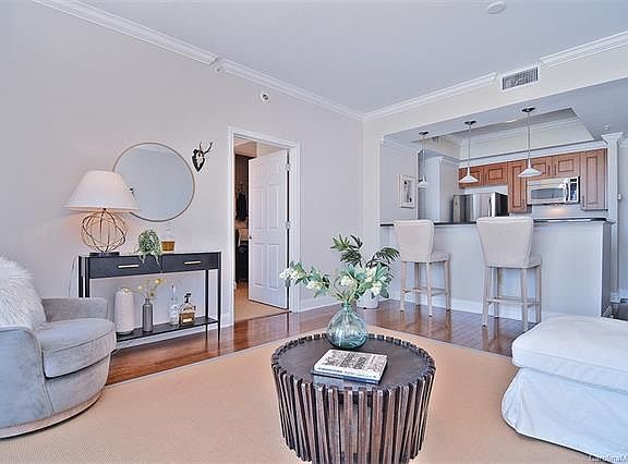 3rd image of 300 W 5th St APT 523