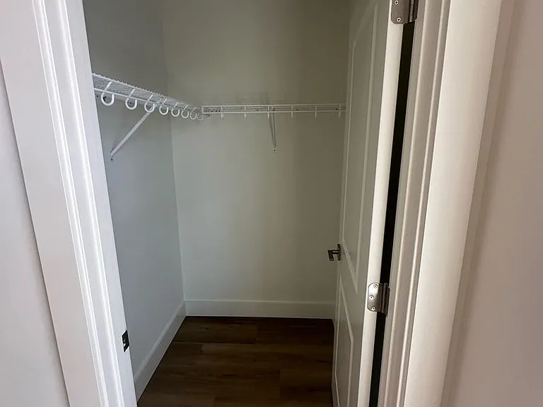 626 N College Ave — Photo 24