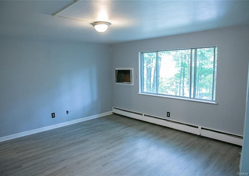 1st image of 30 Bear Mountain Dr #D5