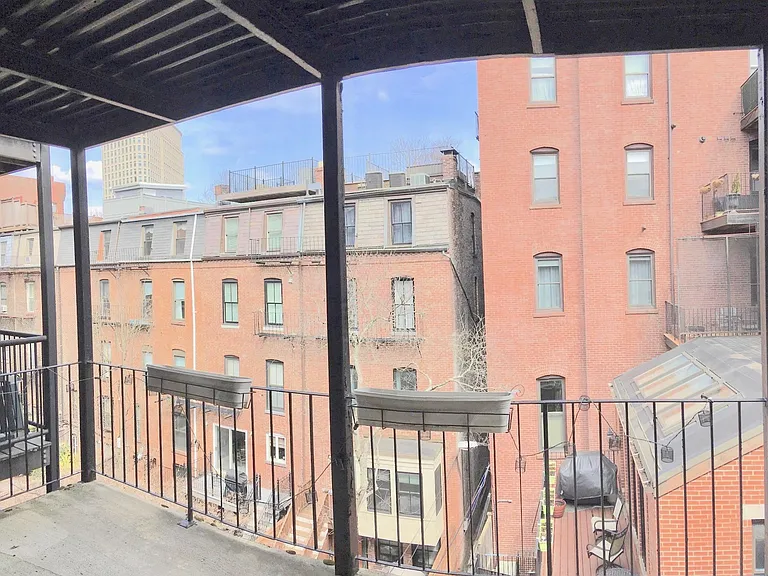 57 Clarendon St #6 — Photo 35