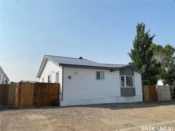 68 Spencer Drive, Kindersley, SK S0L 1S1
