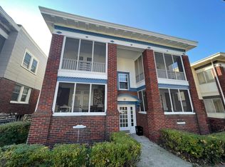105 W 51st St #2E, Kansas City, MO 64112