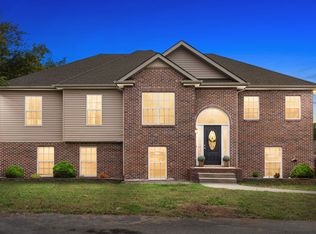 840 Mulberry Pl, Clarksville, TN 37043