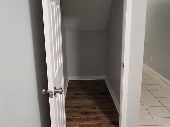 5th image of 2399 Brianna Dr
