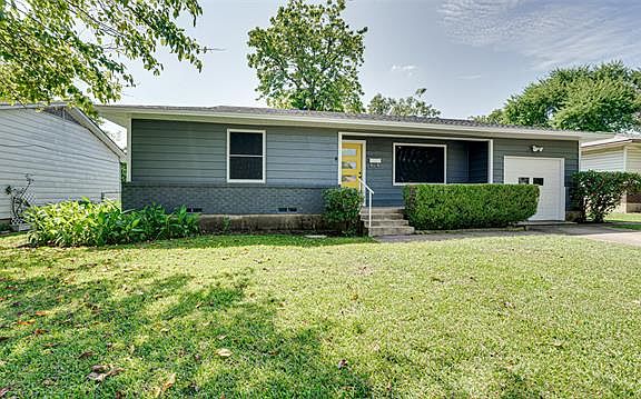 3rd image of 220 River Oaks Dr