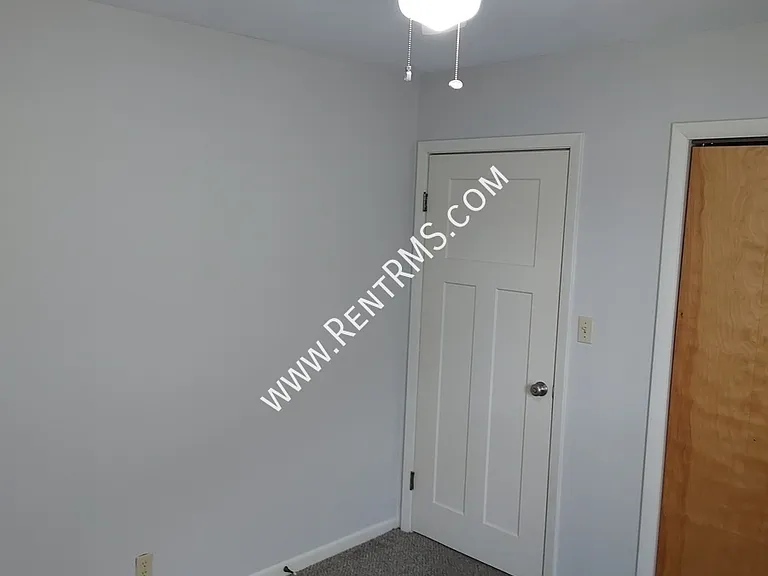 1614 SW College Ave #C — Photo 14