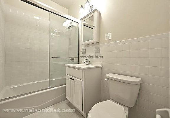 5th image of 847 Union St #1R