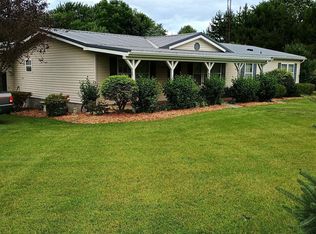 4670 Kilgore Rd, Croswell, MI 48422