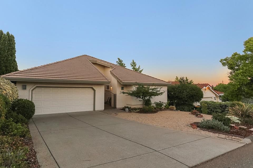 1st image of 3117 Woodleigh Ln