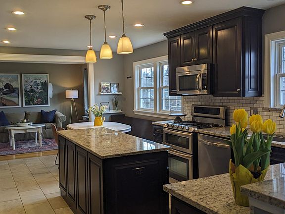 5th image of 5639 Northbrook Dr E