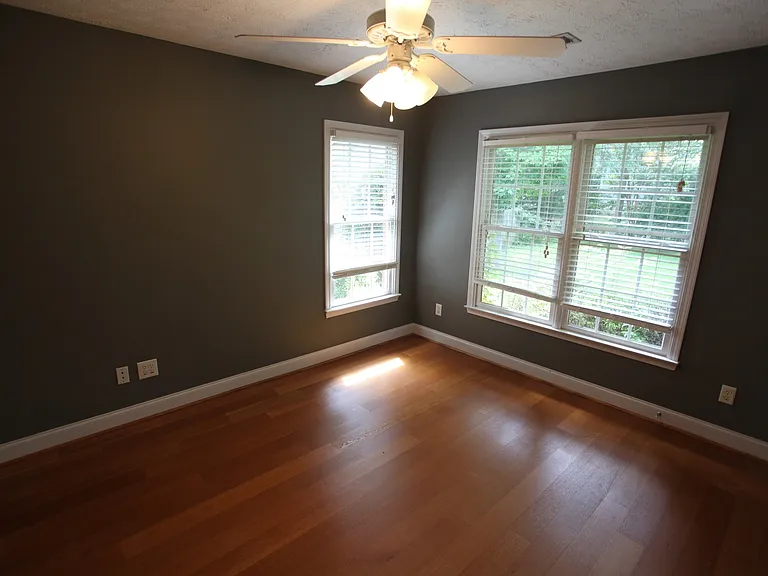 1704 Stone Pointe Dr — Photo 11