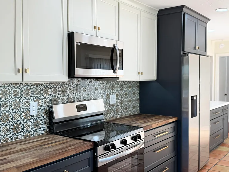 3695 Sanford St — Photo 15