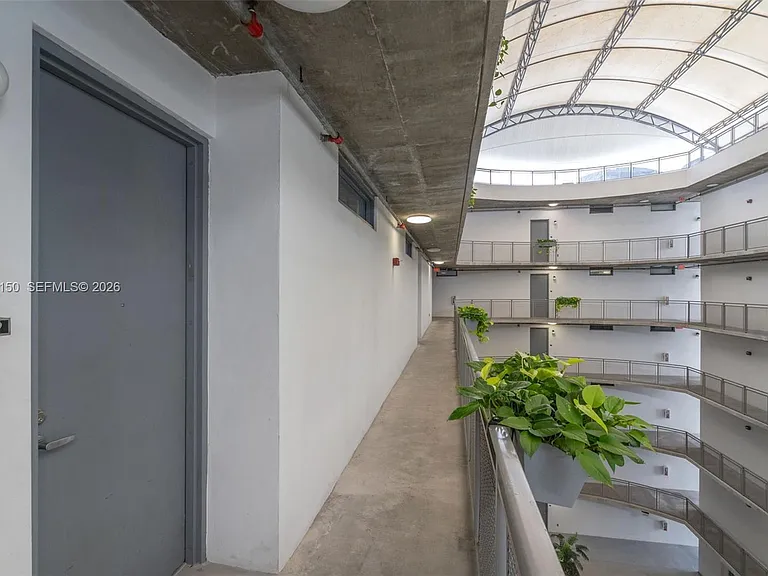455 NE 25th St #333 — Photo 10