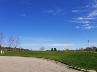 101 Green Lake Ct, Lake City, MN 55041