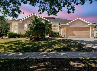 1939 Heartland Cir, Valrico, FL 33594