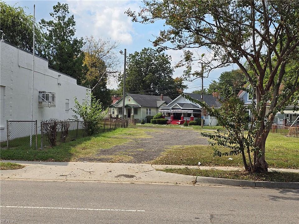 1st image of 907 Campostella Rd