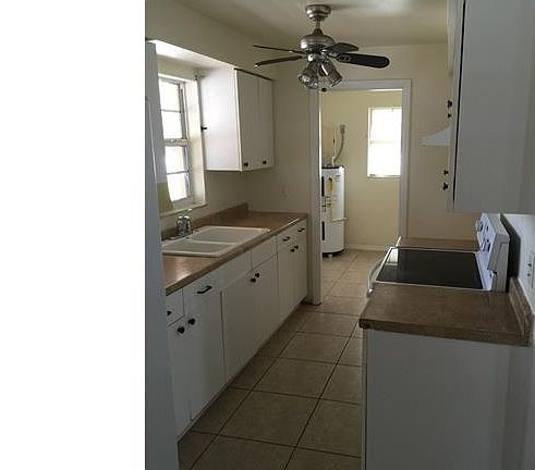 3rd image of 2268 Brown St