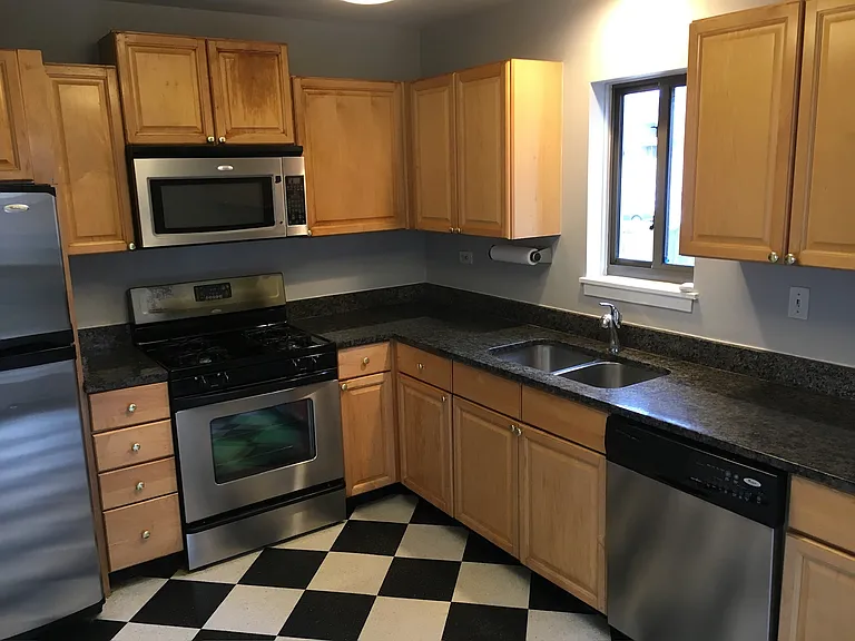 1933 Song Sparrow Ct — Photo 2