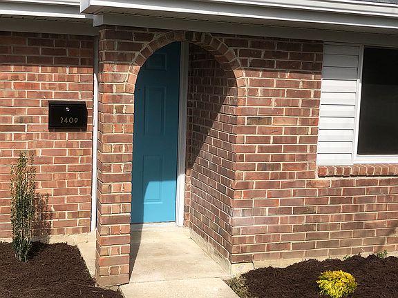 3rd image of 3409 Featherston Dr
