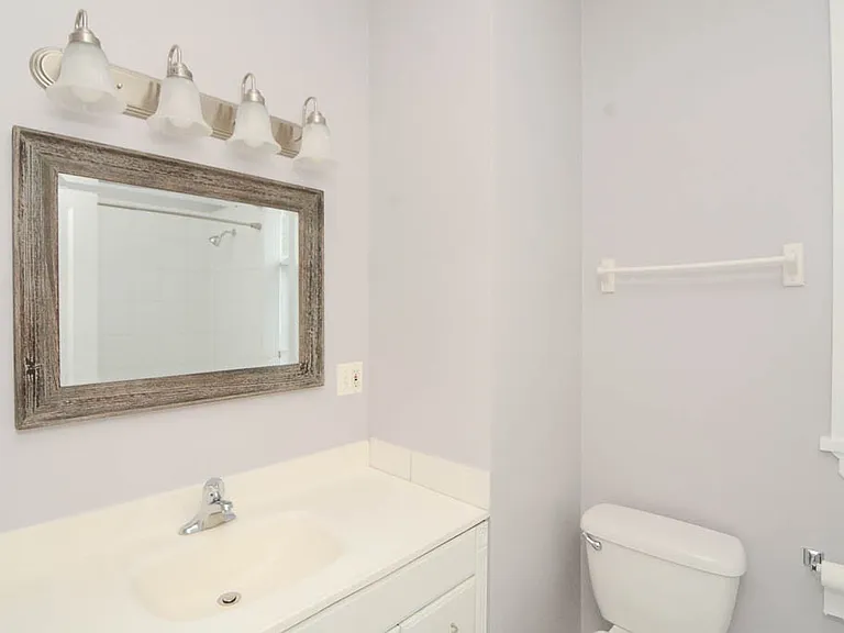 2143 W Chicago Ave #4 — Photo 18