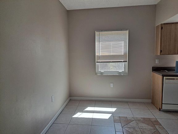 3rd image of 135 Beaty Ct #135