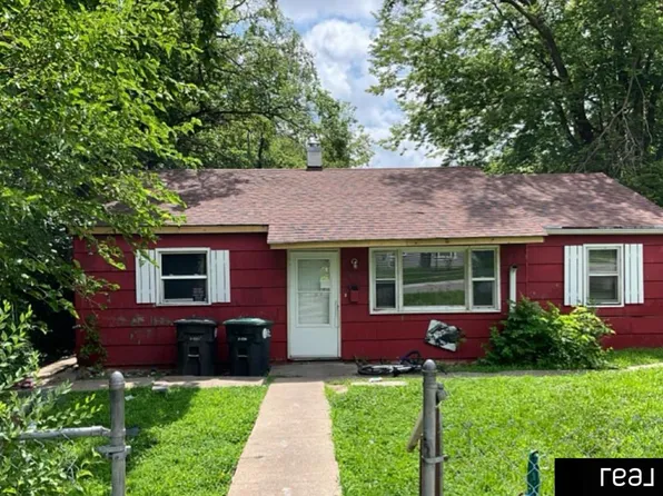 3801 Burdette St, Omaha, NE 68111
