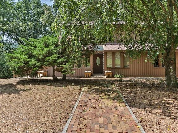 4th image of 1059 Cornett Dr #3