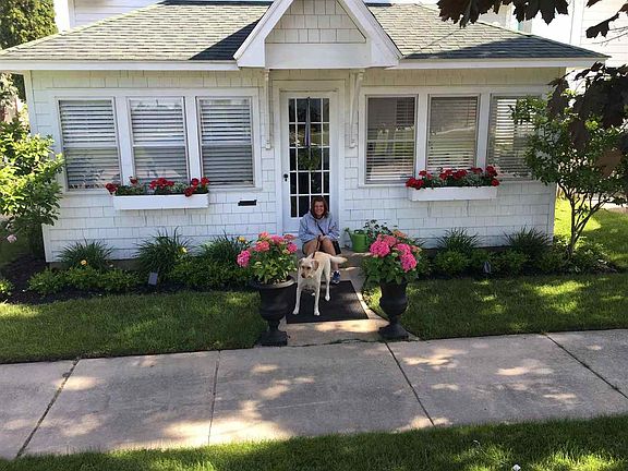 3rd image of 113 E Garfield Ave