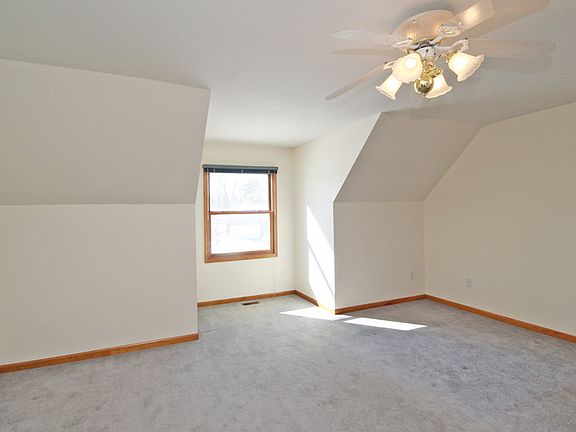 5th image of 2620 Sleepy Hollow Dr