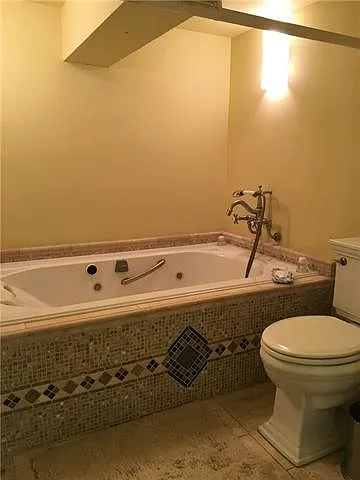 920 Poeyfarre St #113 — Photo 13