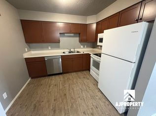 1300 E Keystone Dr APT 11, Brandon, SD 57005