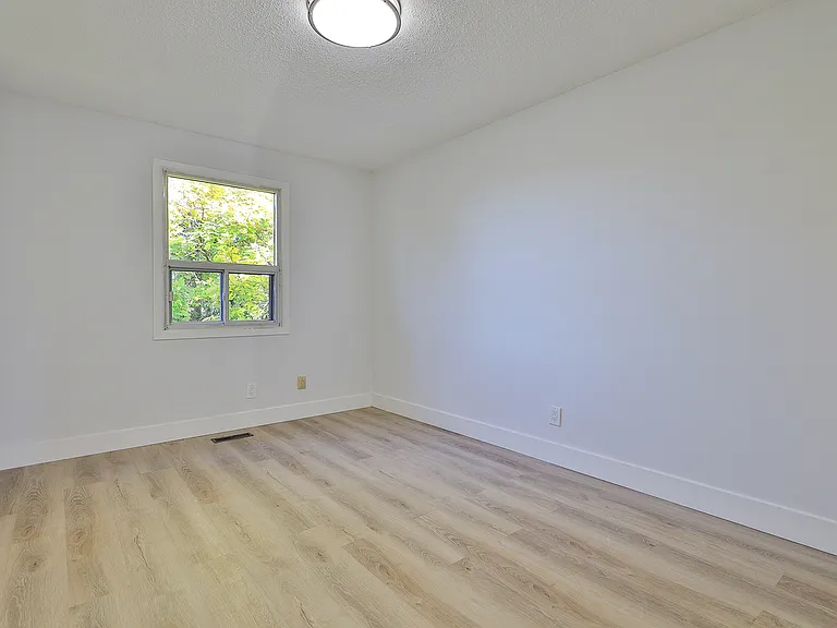 207 Scarborough Golf Club Rd — Photo 15