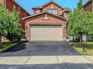 5847 Sidmouth St, Mississauga, ON L5V 2K1