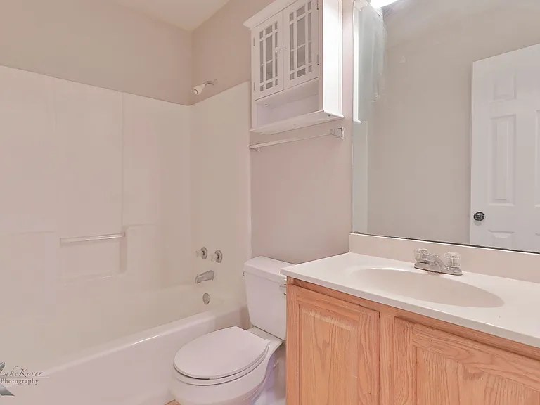 7825 Thompson Pkwy — Photo 19