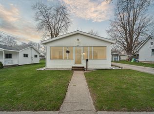 706 S Church St, Saint Johns, MI