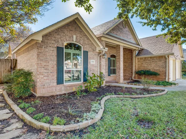 2008 Brushfire Ct, Arlington, TX 76001