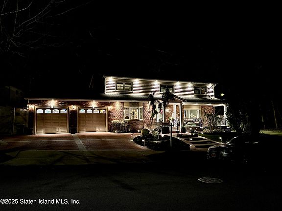 4th image of 81 Hillis St