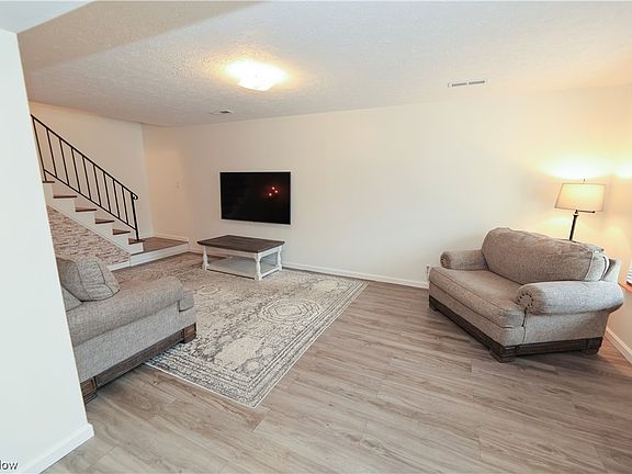 3rd image of 781 Tollis Pkwy #12-08