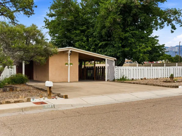 3527 Hendrix Rd NE, Albuquerque, NM 87107