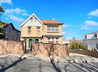 35 Four Corners Rd, Staten Island, NY 10304