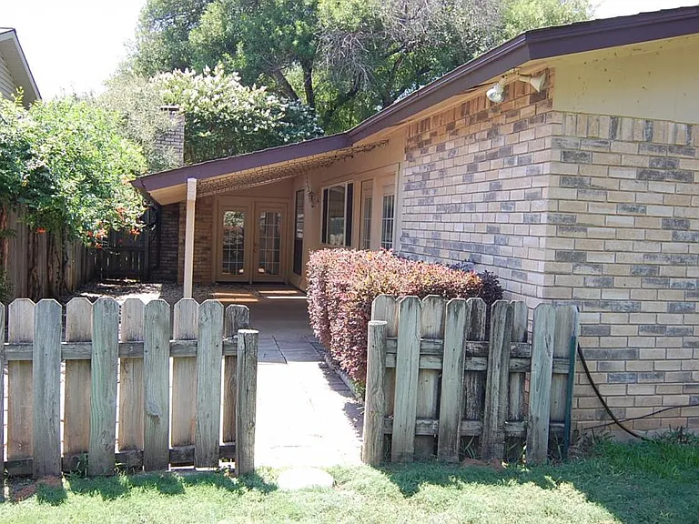 2619 Creekview Dr — Photo 22