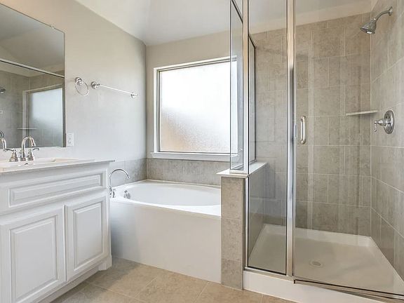 2nd image of 3110 Ferrero Ln