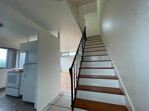 4th image of 2650 14th Ave W #1