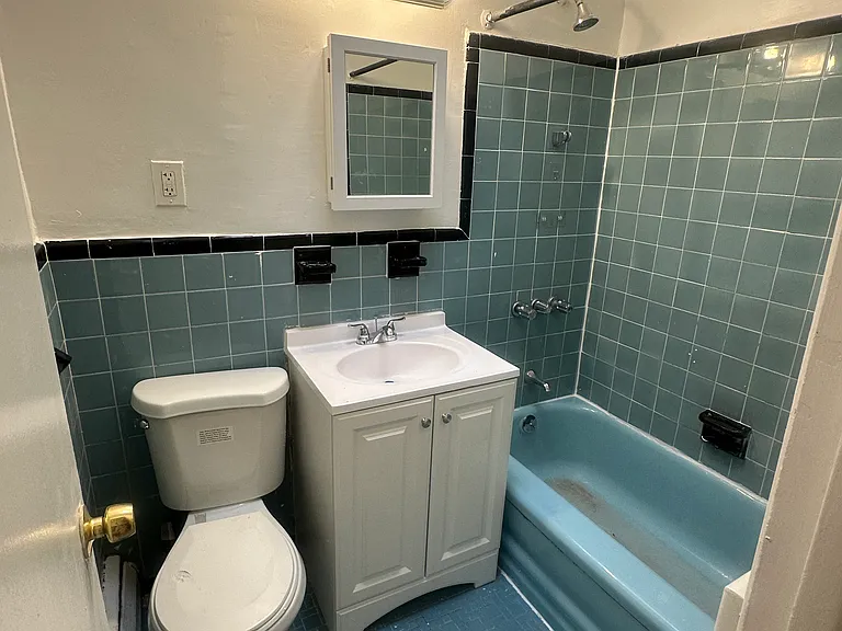 3740 Laconia Ave #2 — Photo 11