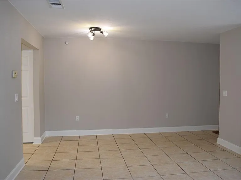 7423 SW 42nd Pl — Photo 8