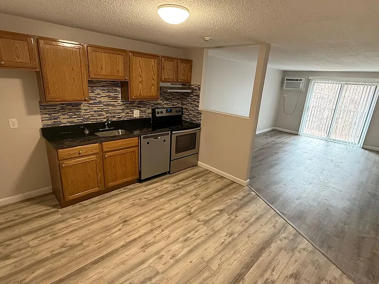Hilltop Apts LLC — Photo 42